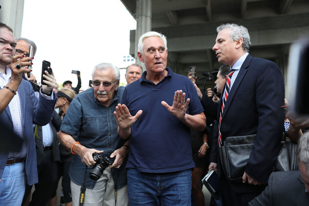 Roger Stone, arestat și inculpat. A anunțat că nu îl va ”turna” pe Donald Trump