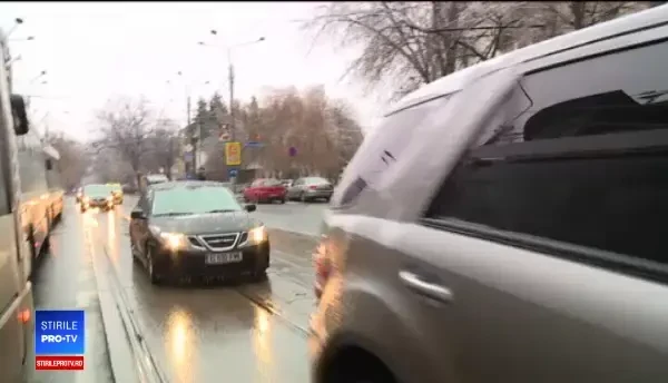 Sute de oameni, în special bătrâni, au ajuns în spitale, din cauza ploii înghețate