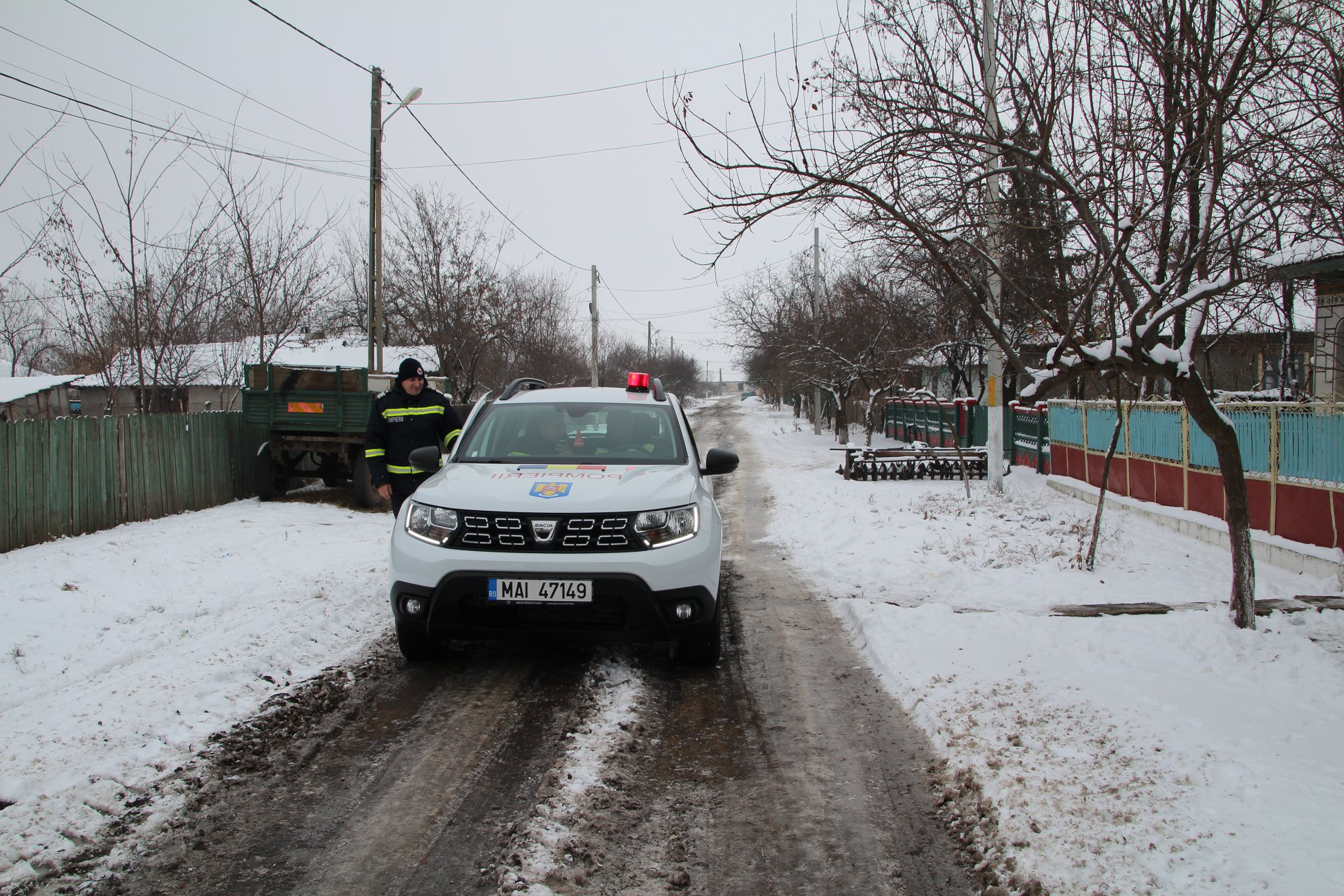 Vremea severă a lăsat 120.000 de case fără curent. Cele mai afectate județe