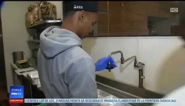 Cum au reușit 2 tineri să lase în urmă viața de gangsteri, devenind vedete pe internet