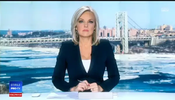 Momentul în care 7 bărci sunt luate de apă, în New York