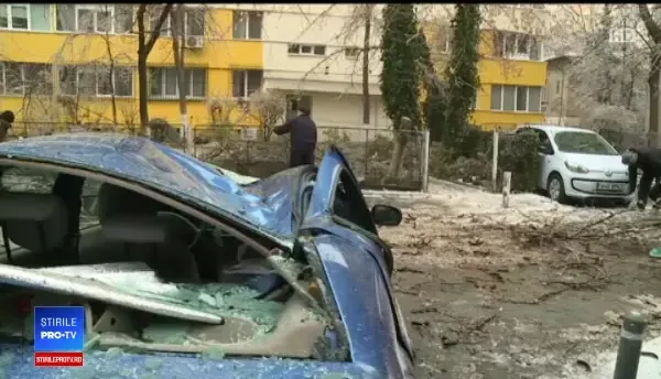 Cine va primi despăgubiri după distrugerile provocate de ploile înghețate