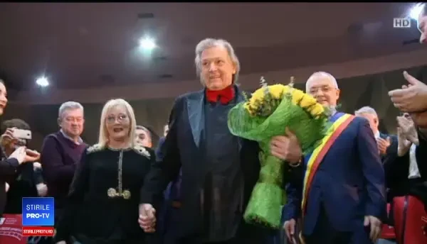 Florin Piersic, show la 83 de ani. ”Şi nevasta lui Iohannis, Carmen. Ai văzut-o în minijup?”