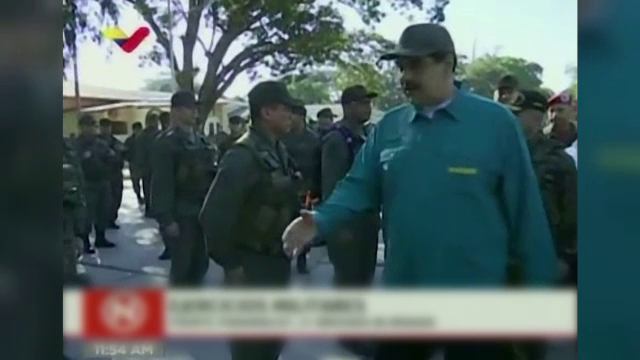 Propagandă cu Maduro și armata. ”Sunteți anti-imperialiști?”; ”Da, președinte!”