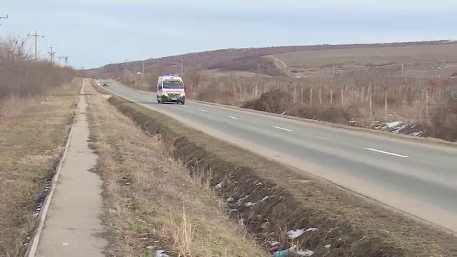A accidentat mortal un tânăr de 22 de ani şi a fugit. Poliţia este în alertă