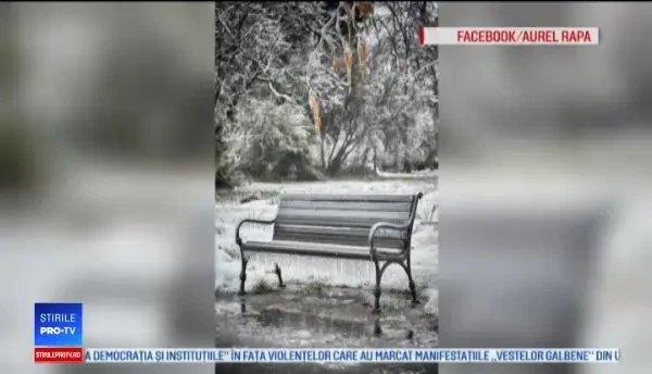 Bucureștiul, transformat într-un „regat de gheață” după freezing rain. FOTO