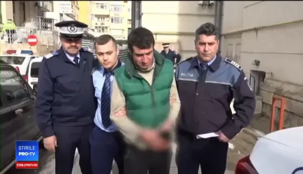 Bărbat din Argeș, acuzat că și-a violat mama. De ce dau vecinii vina și pe victimă
