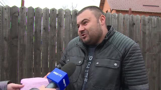 Un tânăr a scris pe Facebook că polițiștii sunt ”maimuțoi” și ”fetițe”. Ce amendă a primit