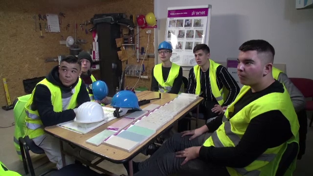 85.000 de elevi învață în școlile profesionale din țară. Care sunt cele mai căutate meserii