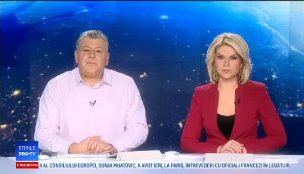 Doi şoferi arestaţi, după o altercaţie în trafic. Unul dintre ei s-a urcat pe capota celuilalt