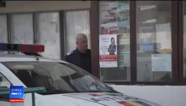 Mesajul lăsat pe Facebook de tânărul care și-a înjunghiat brutal fosta profesoară