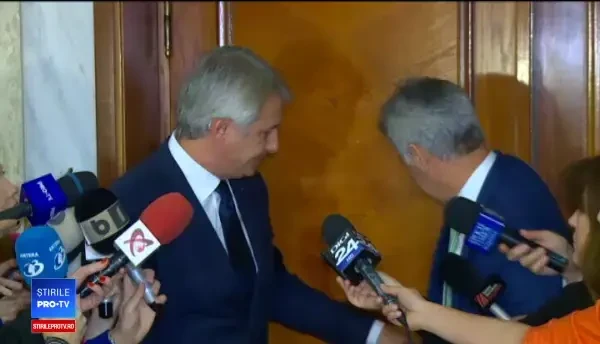 Decizia luată de parlamentarii puterii după ce Isărescu nu s-a prezentat la audieri