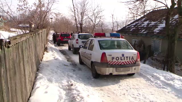 Două femei din Vaslui, mama şi fiica, au fost găsite moarte în casă. Ipoteza anchetatorilor