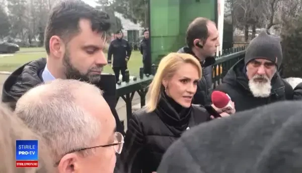 Primarii Emil Boc si Gabriela Firea cer sa fie primiti de Viorica Dancila
