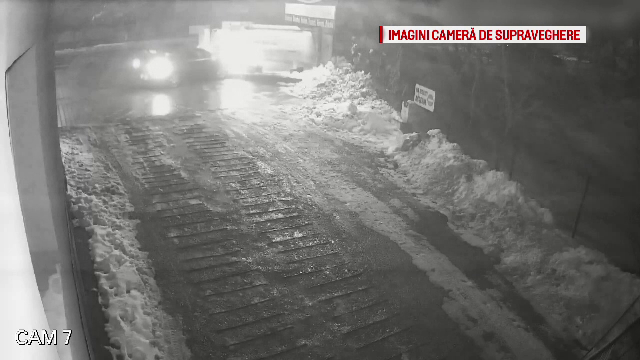 Un tânăr de 18 ani a pierdut controlul volanului şi a intrat cu maşina într-o staţie de alimentare GPL