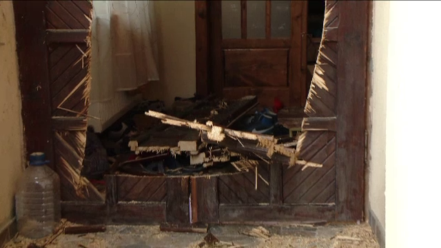 Filmul execuției cu drujba. Victima a depus plângere la poliţie anul trecut, dar a retras-o