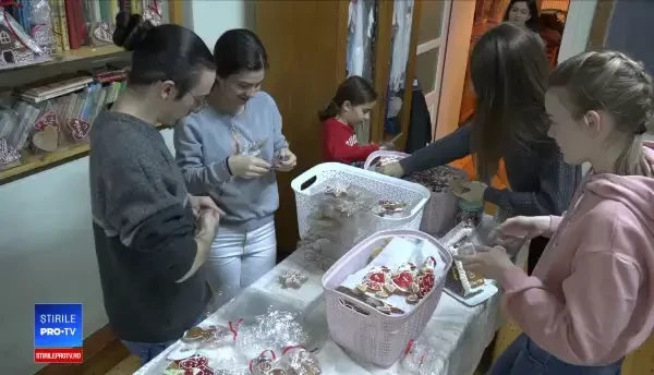 Zeci de copii voluntari ai comunității săsești din Sebeș au adus bucurie în sufletele celor încercați de soartă