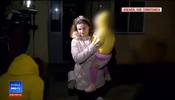 Plânsetele unei copile i-a alertat pe vecinii unei femei din Constanța. Descoperirea şocantă a poliţiei