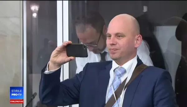 Armata a rămas fără un lider chiar când România este vizitată de secretarul general NATO