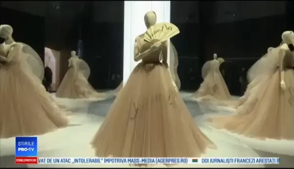 Casa Dior a expus cele mai reprezentative creaţii din îndelungata ei istorie