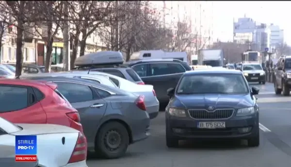 Maşinile parcate neregulamentar în Capitală vor fi ridicate. Cât vor avea de plătit șoferii