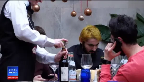 Românii fără copii, răsfățați cu localuri și cazări exclusiv adulților. Afacerile prosperă