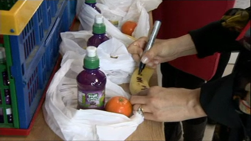 Mesajul scris pe banane de Ducesa Meghan pentru mai multe prostituate