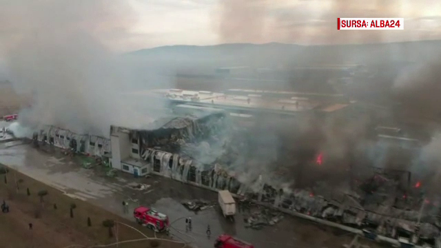 Pagube de zeci de milioane de euro după incendiul dezastruos din Alba Iulia