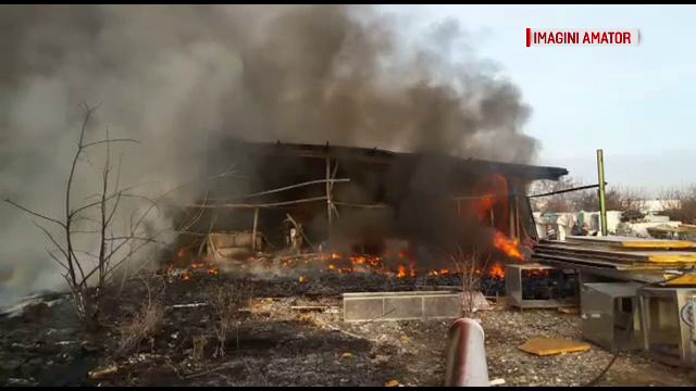 Incendiu la depozitul unei foste fabrici de pâine pe șoseaua de centură a Capitalei