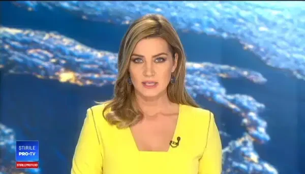 Două mașini făcute scrum în Ard. Focul a fost pus intenționat