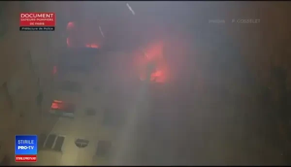 Oamenii cereau ajutor de la ferestre. 10 oameni au murit într-un incendiu violent în Paris