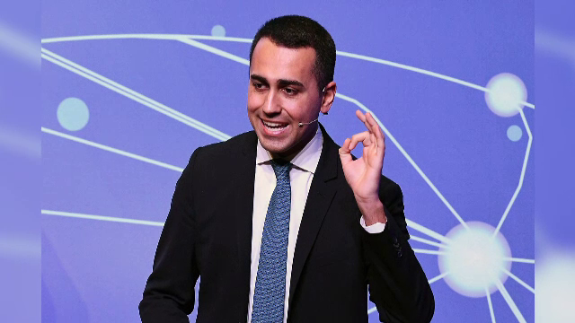 Tensiuni Franța - Italia. Vicepremierul italian s-a pozat cu liderii Vestelor Galbene