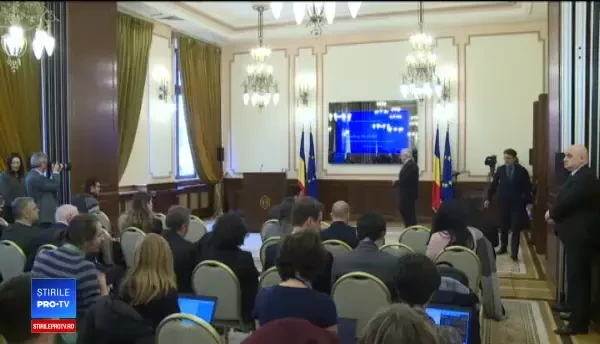 Mugur Isărescu, despre prăbuşirea leului: „Vine un ţăcănit şi începe să zgâlţăie vasul"