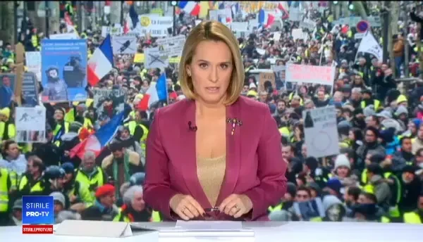 Tensiuni Franța - Italia. Vicepremierul italian s-a fotografiat cu liderii Vestelor Galbene