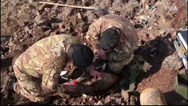 Trei bombe descoperite lângă o pistă de pe Aeroportul Ciampino, din Roma