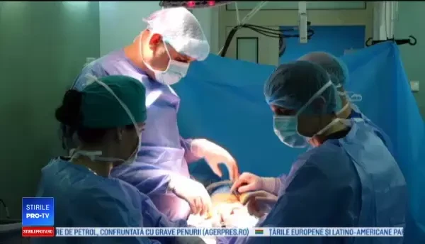Un tânăr de 24 de ani, nouă șansă la viață, după o operație de transplant