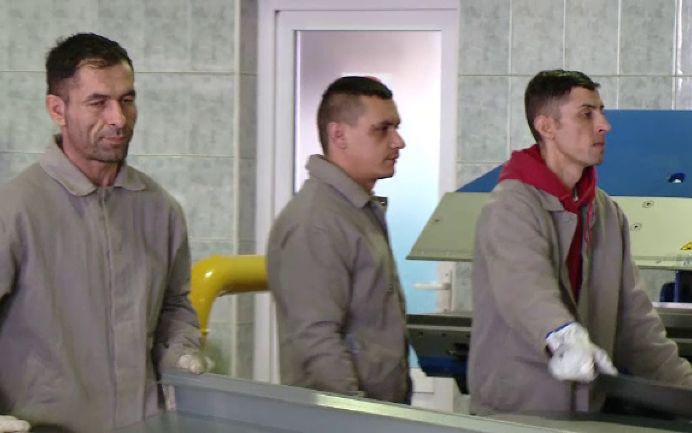 Firmele au ajuns sa angajeze detinuti. Reactia unei patroane care i-a vazut la lucru