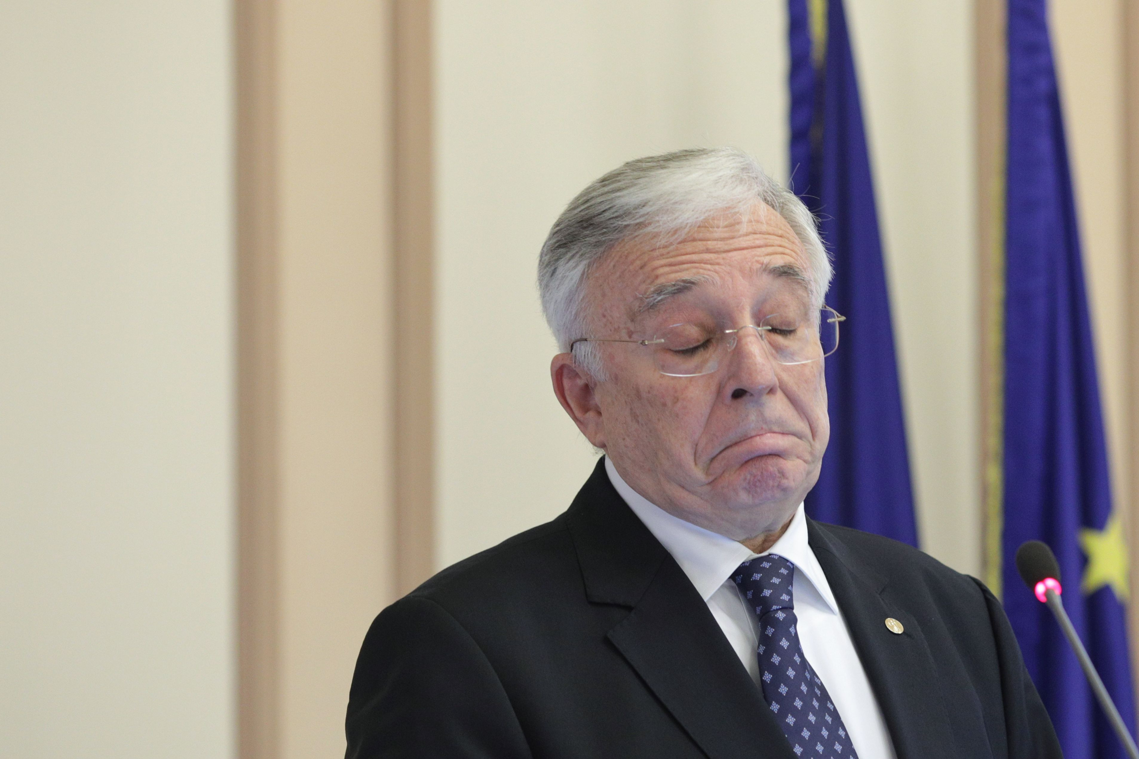 Ce a răspuns Dăncilă, întrebată dacă PSD îl susține pe Isărescu pentru un nou mandat la BNR