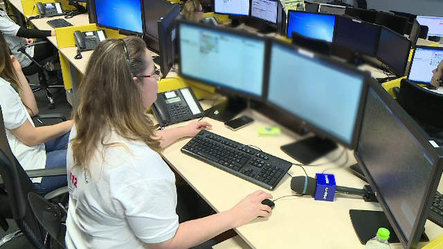 De ce sună peste 50% dintre români la 112. ”Li s-a rupt o unghie, n-au cablu, n-au lumină”