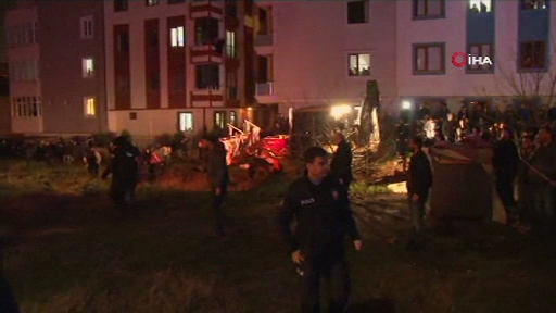 Un elicopter militar s-a prăbuşit într-un cartier din Istanbul: 4 morți. VIDEO