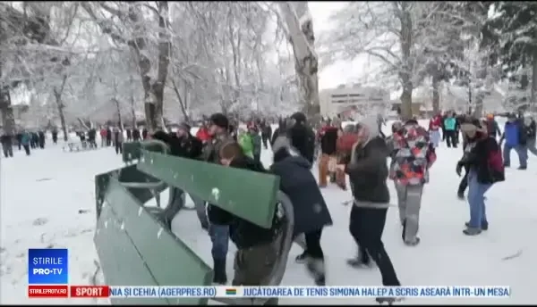 O femeie a anunţat pe Facebook că organizează o bătaie în parc. Ce a urmat