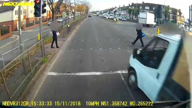 Copil la un pas de moarte din cauza unui șofer grăbit. Pedeapsa primită de bărbat