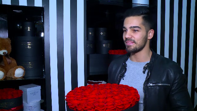 Cadouri de Valentine's Day 2019. Cum vrea un tânăr să-și impresioneze iubita