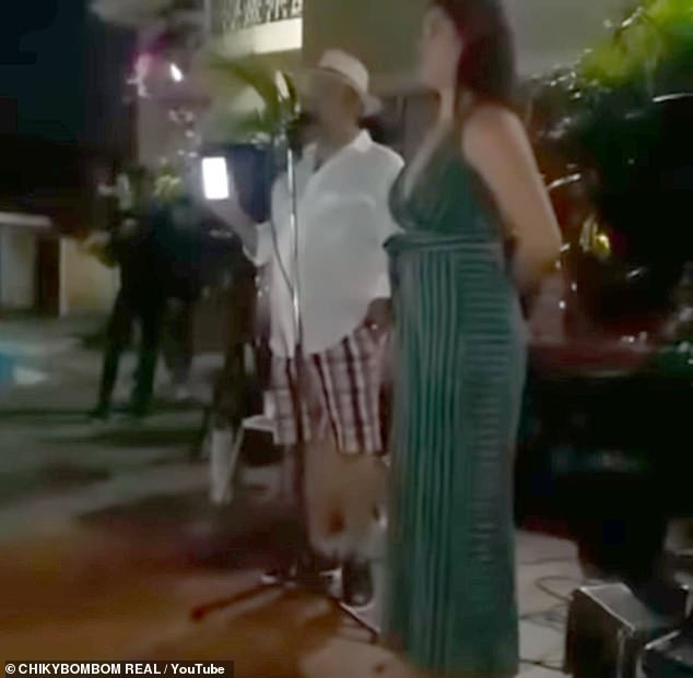 A dezvăluit în mijlocul petrecerii cine e amantul iubitei sale. Momentul şocant, viral pe internet