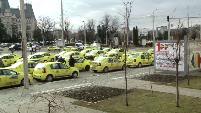 Proteste ale taximetriştilor în toată ţara. "Au ajuns piraţii să aibă 15.000 de maşini"