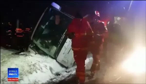 Ninsori în Capitală și mai multe județe. Pericol de avalanșă la munte