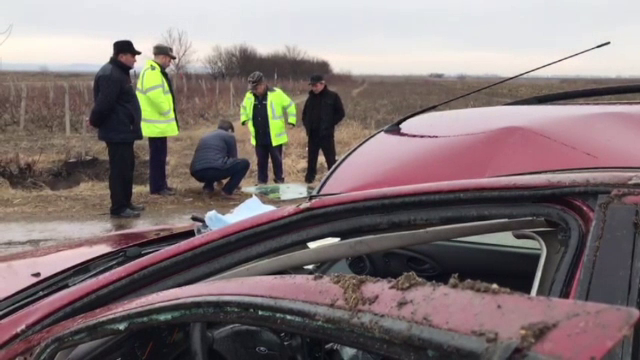 Doi minori au furat mașina părinților și au provocat un accident mortal. Ce a făcut apoi vinovatul