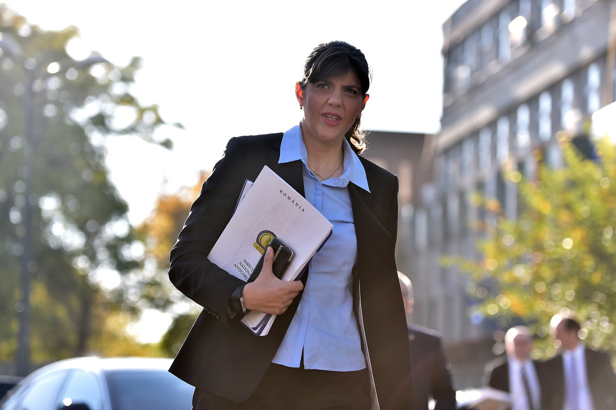 Kovesi, citată azi la Parchet. Acuzaţiile care i se aduc, după o plângere a lui Ghiţă