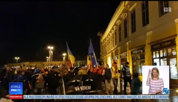 Mii de oameni au manifestat în țară pentru susținerea Laurei Kovesi. ”Le este frică de ea”