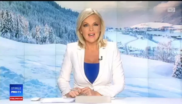 Sute de turişti l-au sărbătorit cu tort pe ursul Baloo la Straja, în Parâng